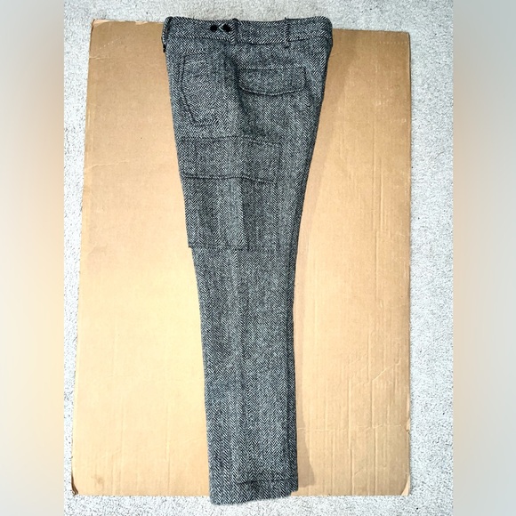 Alexander McQueen Wool Herringbone Cargo Pants. A. McQueen Era —Runway F/W 2009. - Picture 5 of 14